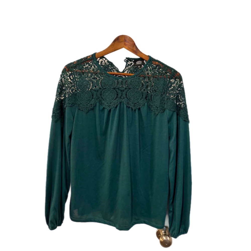 Bobeau Lace Yoke Blouse‎ Women M Green Excellent Long Sleeve Keyhole Back Top